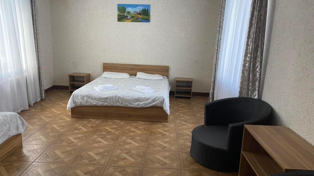 Zelenyi Kampus Hotel Одеса Екстериор снимка