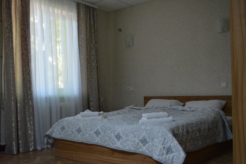 Zelenyi Kampus Hotel Одеса Екстериор снимка