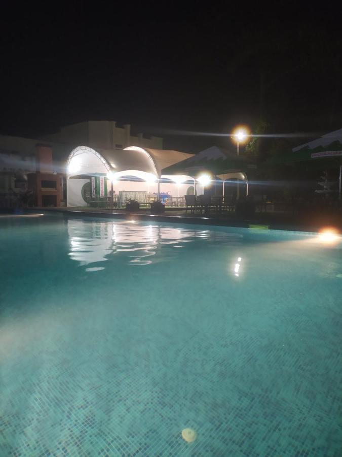 Zelenyi Kampus Hotel Одеса Екстериор снимка